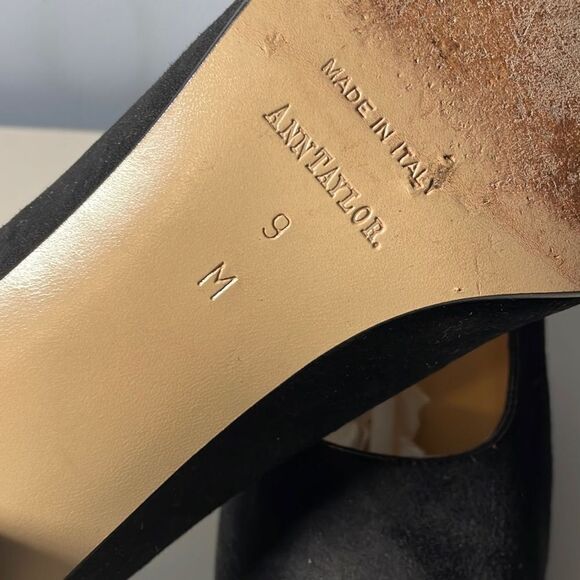 Ann Taylor Black Suede Slip On Block Heels Size 9 - Picture 6 of 9
